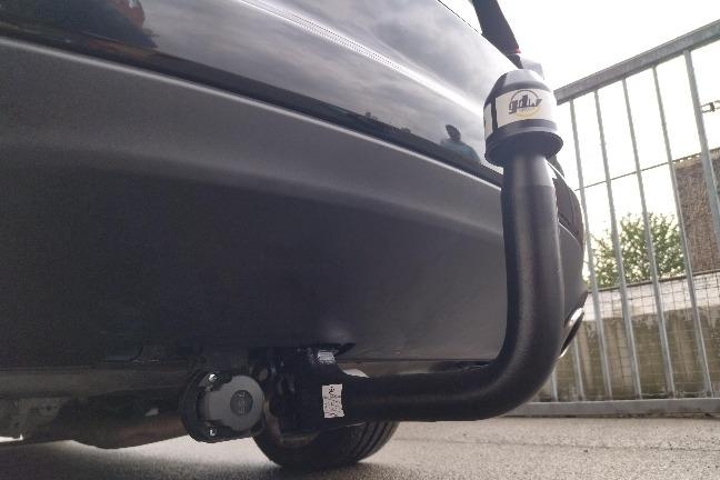 attelage sur Jaguar XF