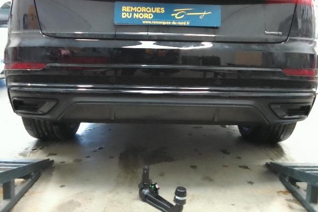 attelage sur Audi Q8