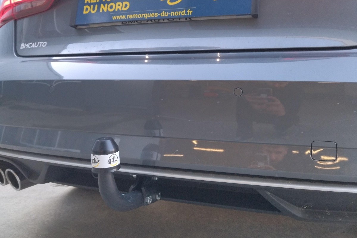 attelage sur Audi A3 Coffre