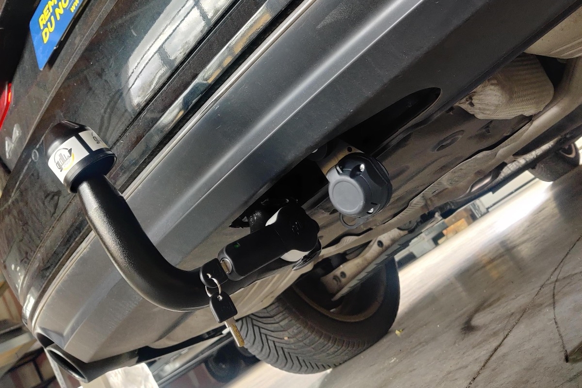 attelage sur Audi A4 Berline