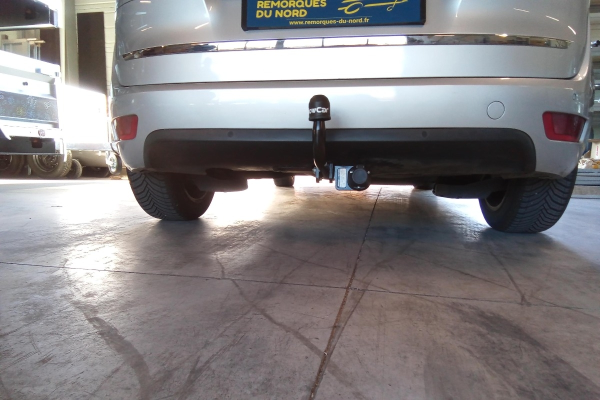 attelage sur Citroën C4 Picasso 5p