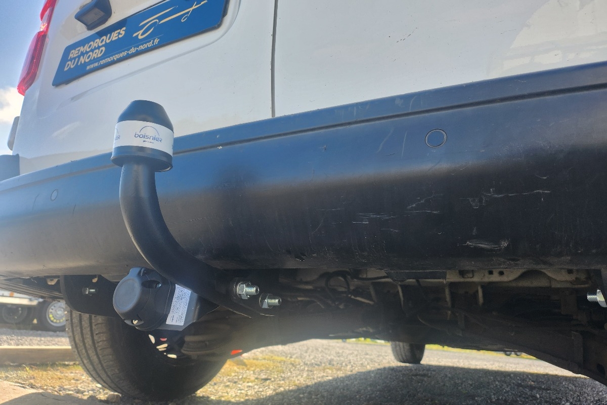 attelage sur Peugeot Expert