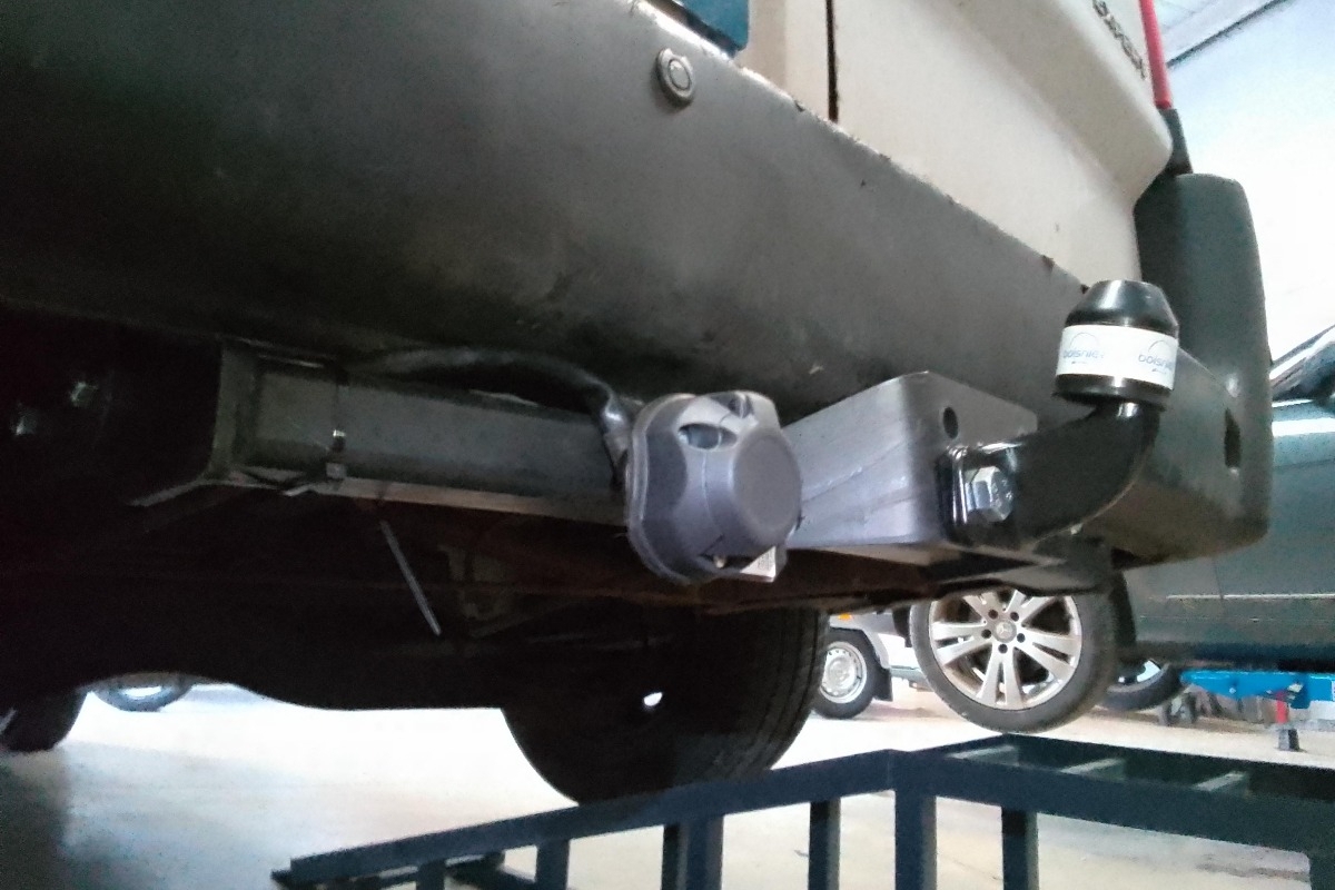 attelage sur Peugeot Expert