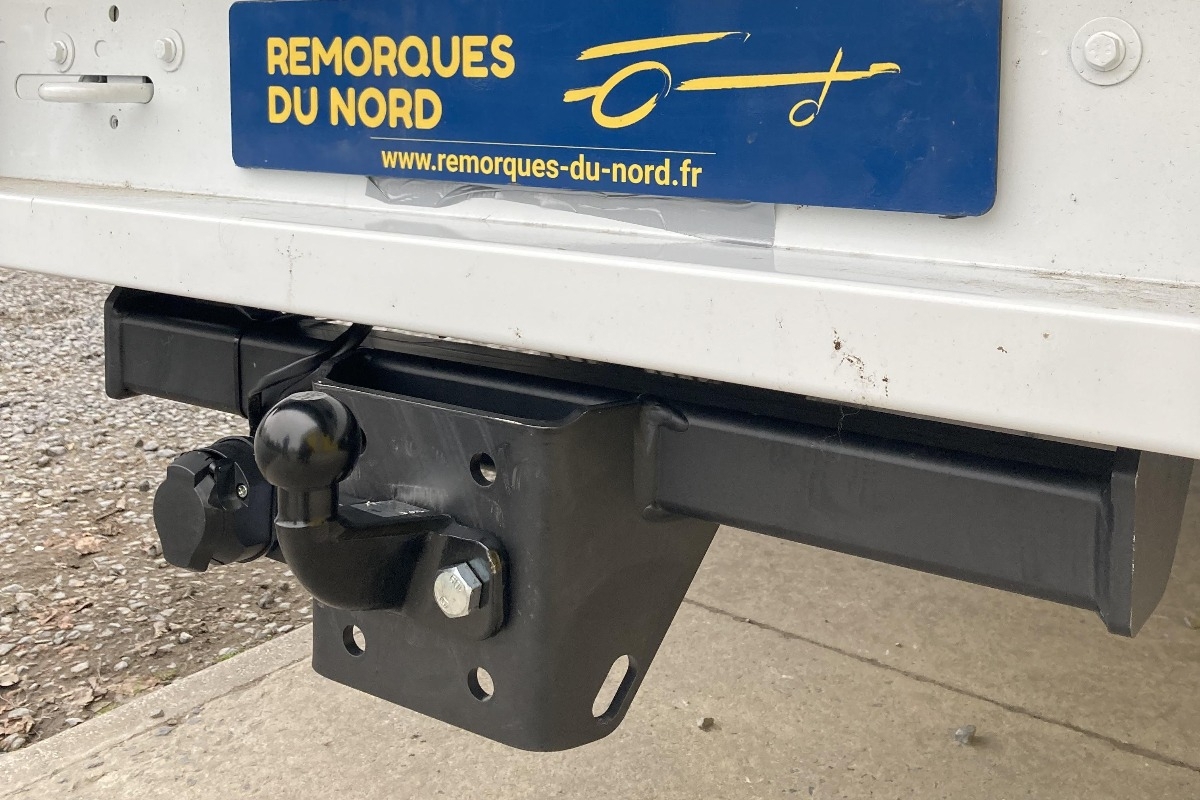 attelage sur Renault Master Plateau / Châssis Cabine