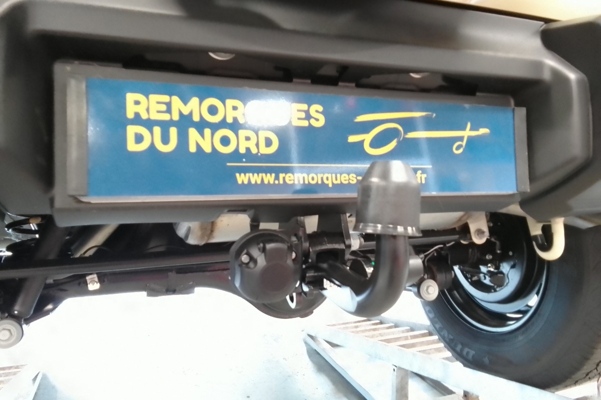 attelage sur Suzuki Jimny