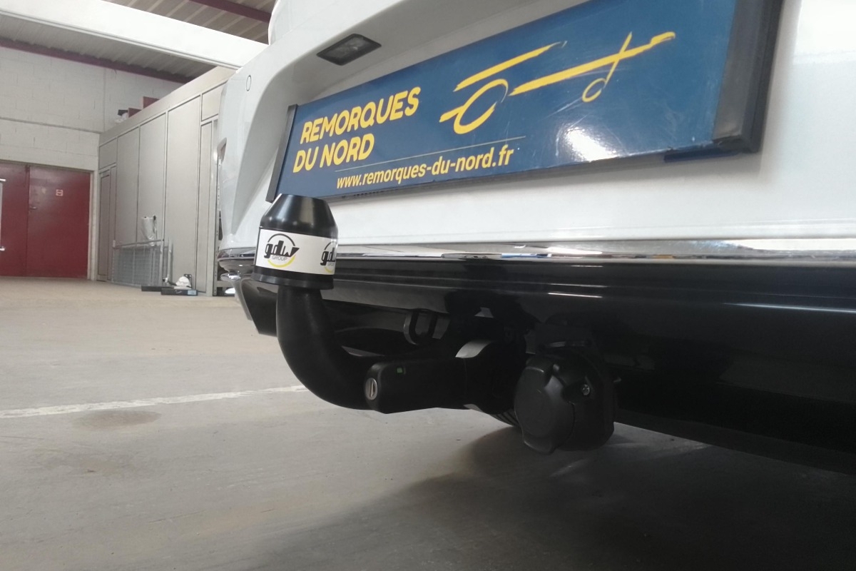 attelage sur Volkswagen Arteon