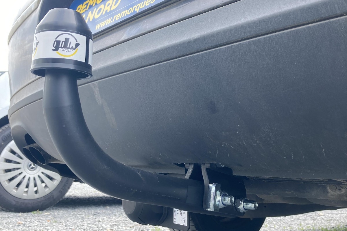 attelage sur Volkswagen Passat Berline
