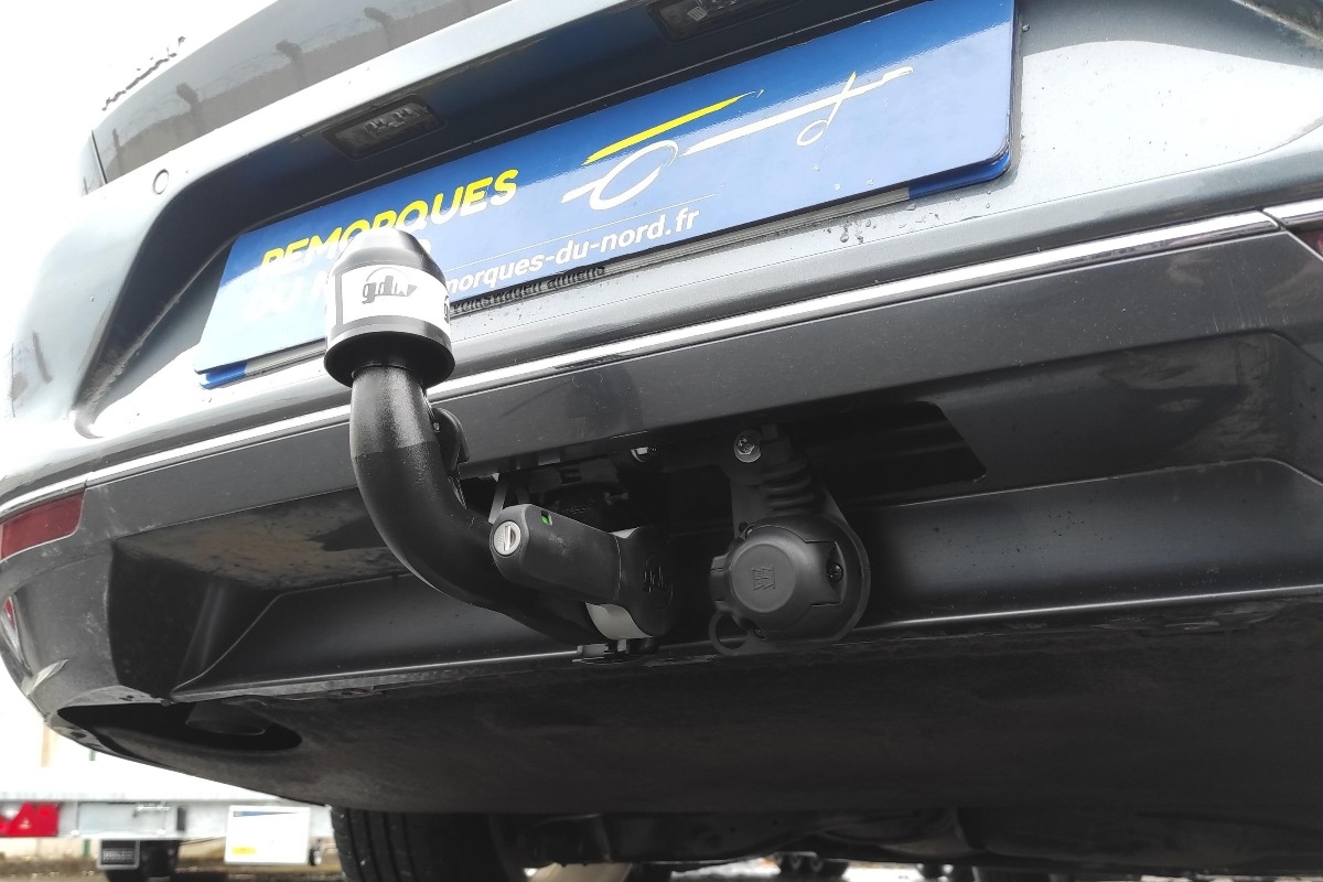 attelage sur Volkswagen Passat Berline