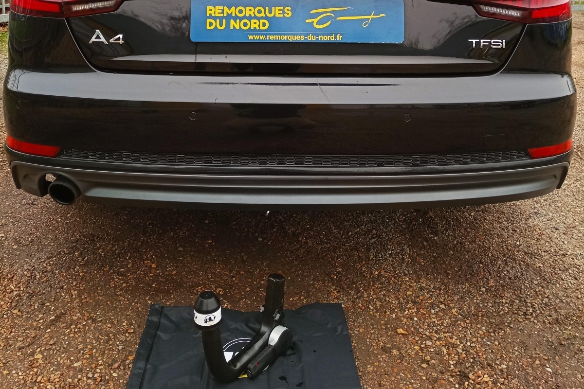 attelage sur Audi A4 Berline