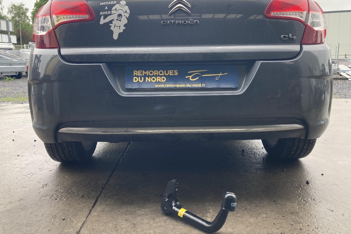 attelage sur Citroën C4 Berline