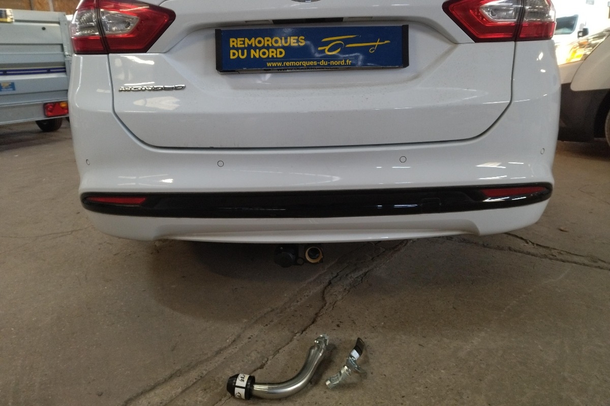 attelage sur Ford Mondeo Berline