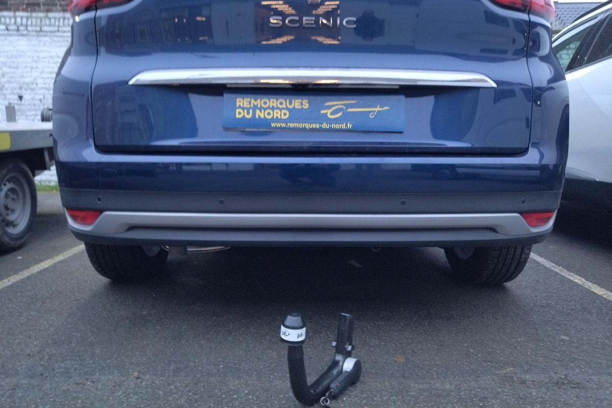 attelage sur Renault Scenic  4