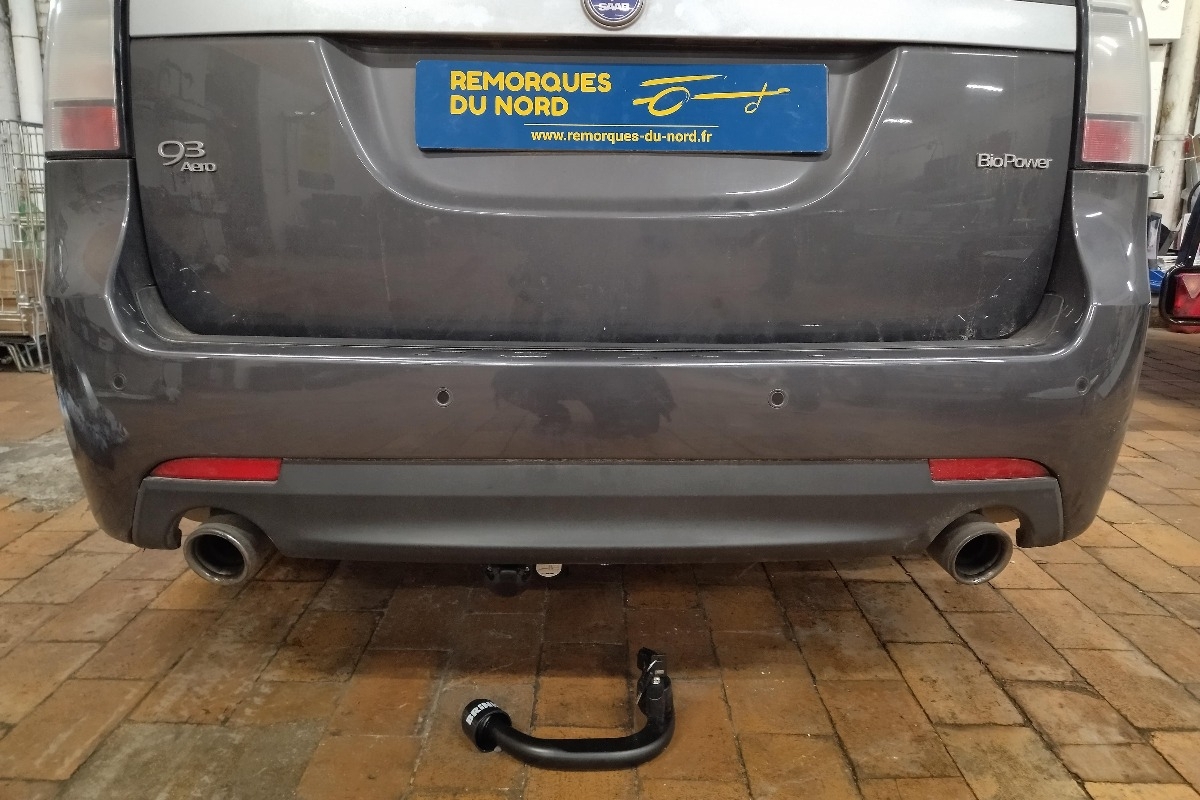 attelage sur Saab 9-3