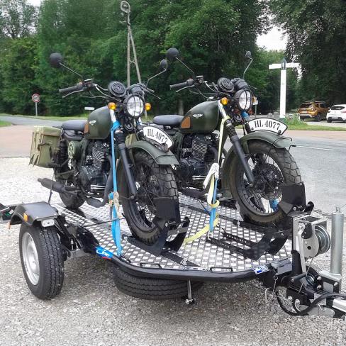 Pack remorque porte-moto abaissable et pliable Cochet duo avec accessoires