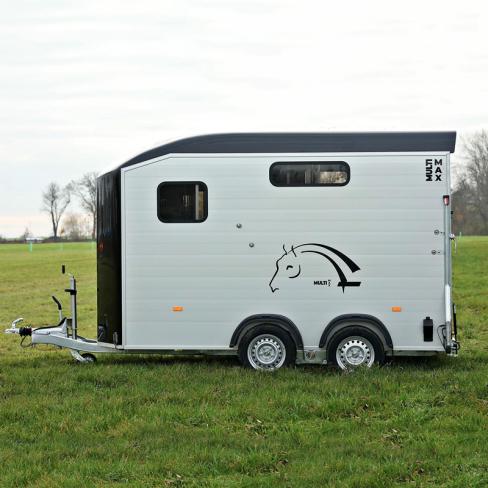 VAN MULTIMAX 2 PLACES 2 CHEVAUX  DROITS, ESPACE SELLERIE MODULABLE, PULLMAN2, PLANCHER ET PAROIS ALU, 4 FENETRES, BARRE ATTACHE DROITE RDS PTC:1400 A 2600KG (mai 2024)
