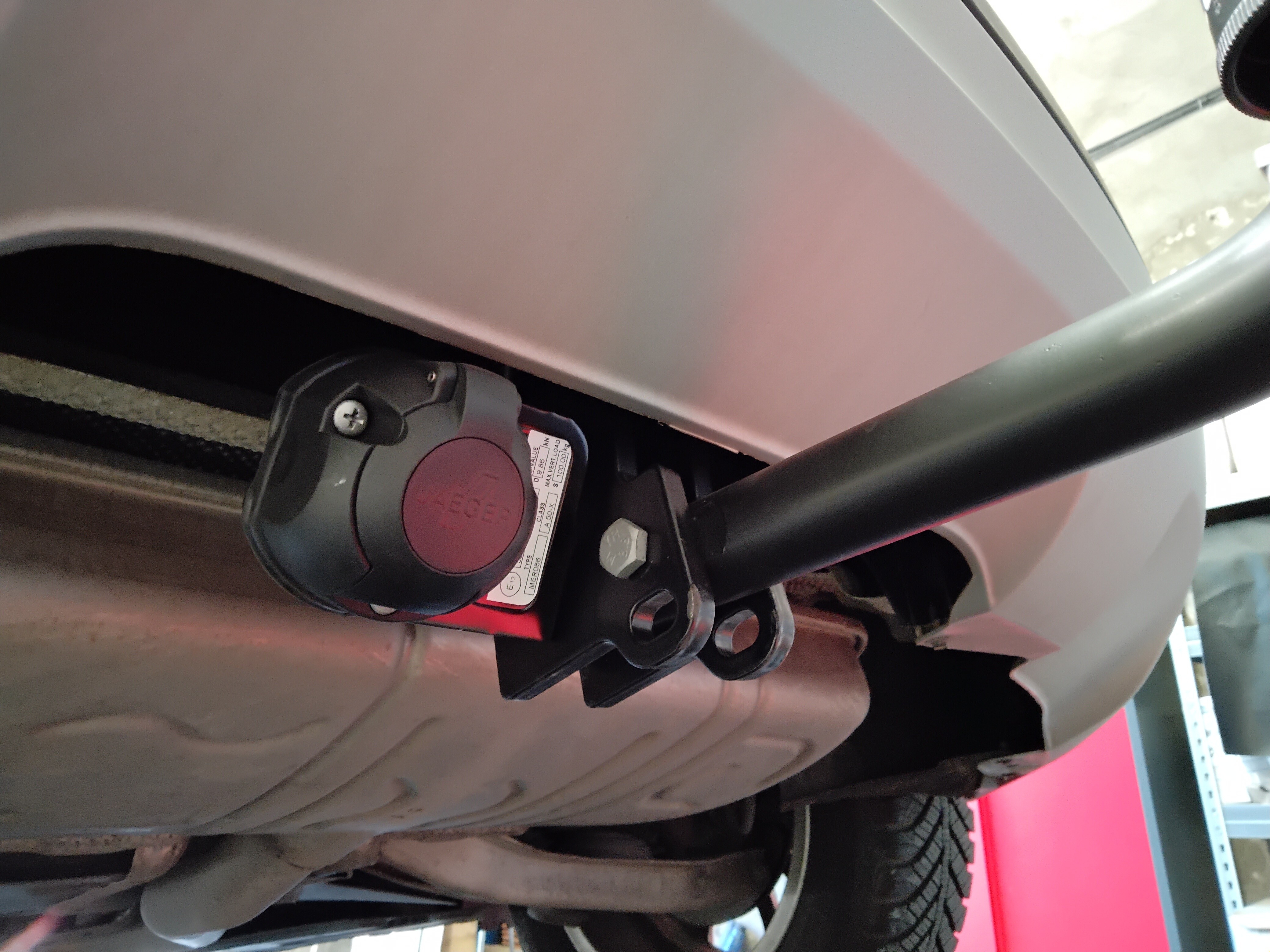 attelage sur Mercedes GLA