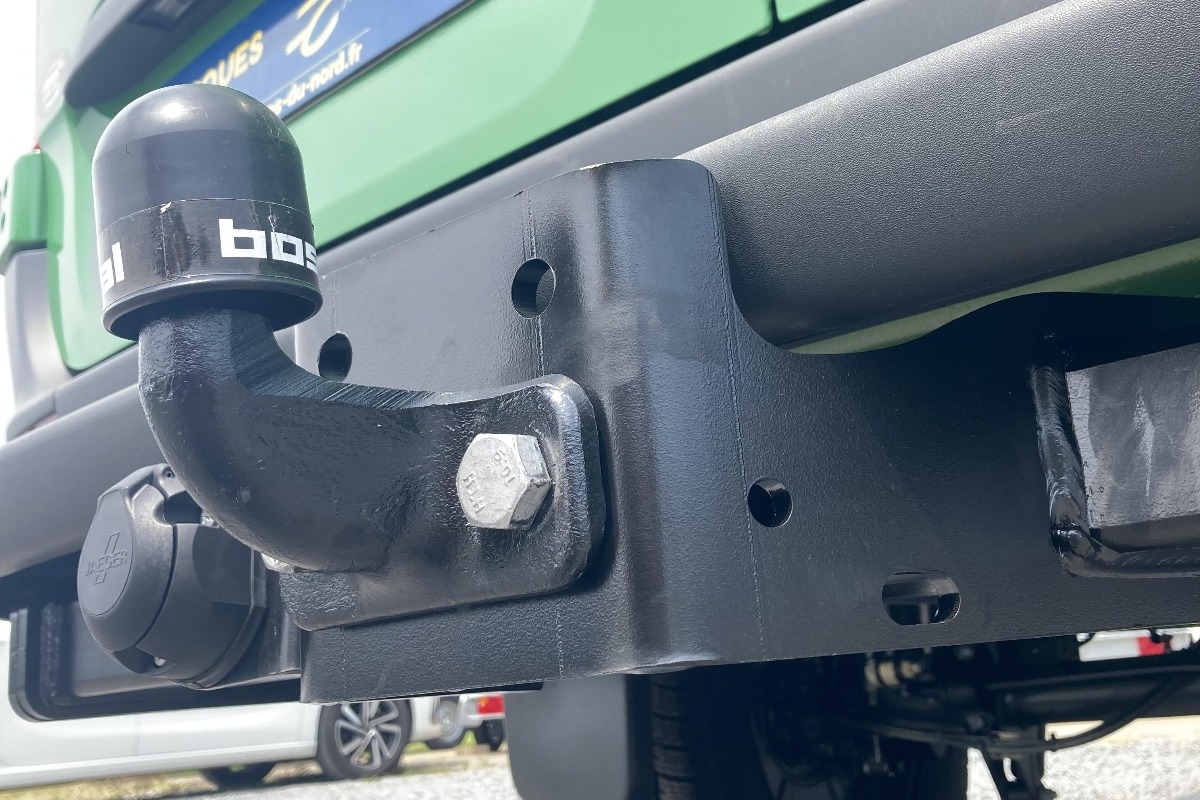 attelage sur Mercedes Sprinter fourgon