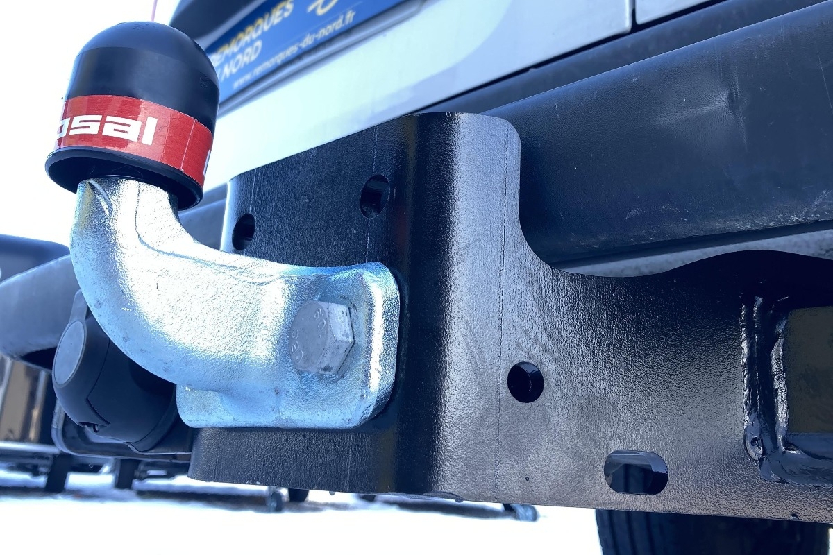 attelage sur Mercedes Sprinter fourgon
