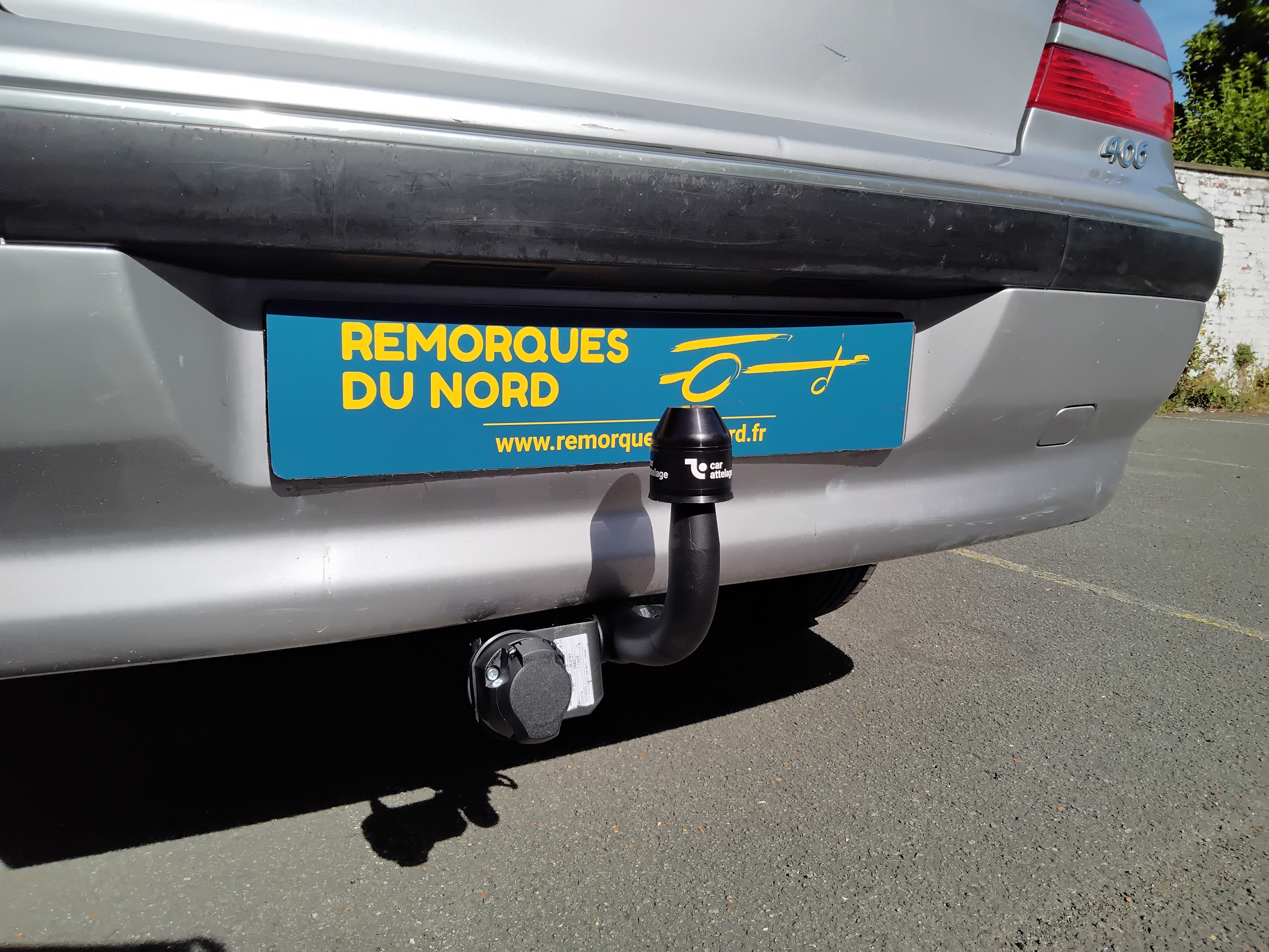 attelage sur Peugeot 406