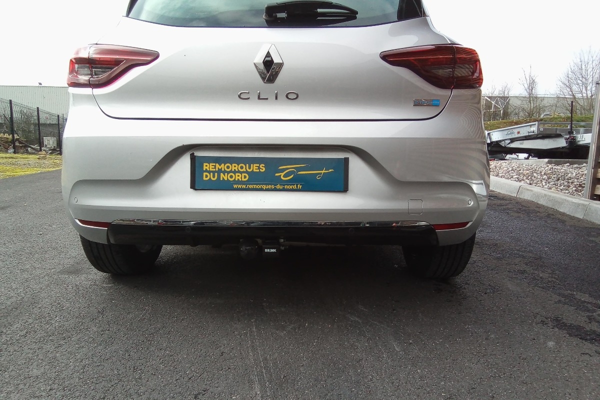 attelage sur Renault Clio 5
