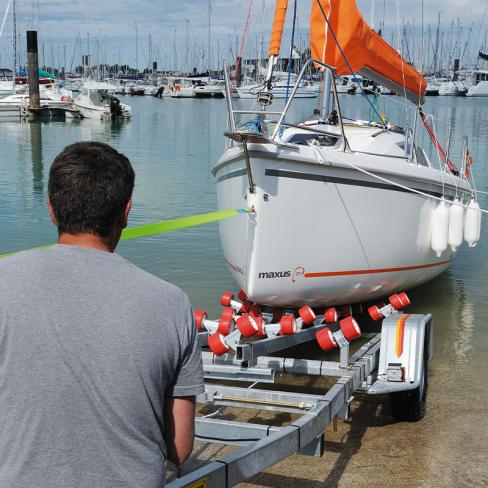 Remorque simple essieu pour bateaux à moteur Mecanorem PTC1600kg