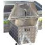 Coffres sur flèche de remorque