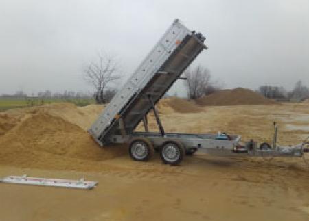 Transporter du sable ou des graviers